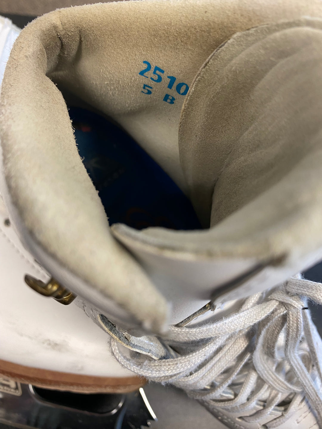 Jackson Premiere Figure Skates – Size 4C (consignment)