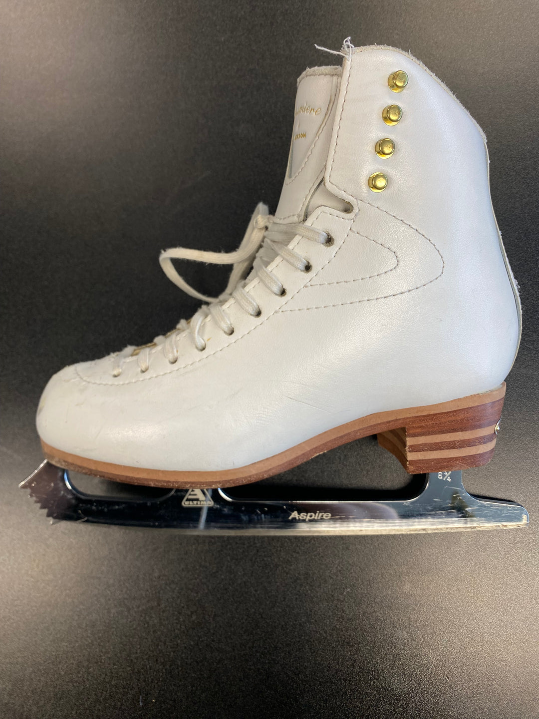 Jackson Premiere Figure Skates – Size 4C (consignment)