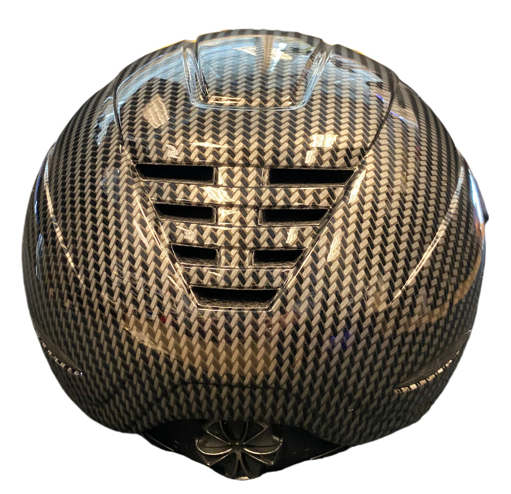 Consignment Skate Tech Helmet. Black & grey carbon fiber pattern, vented design. Skate protective gear.